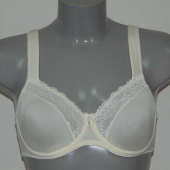 Eva Pearl Ivory Non-padded bra