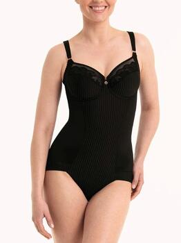 Rosa Faia Sita Black Body