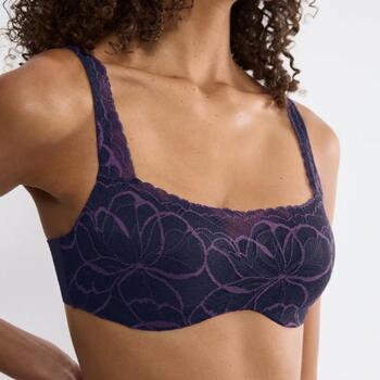 Triumph Body Make-Up Illusion Lace Blue Padded Bra
