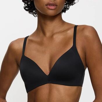 Triumph Body Make-Up Illusion Soft Touch Black Wireless Bra