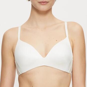 Triumph Body Make-Up Illusion Soft Touch Ivory Wireless Bra