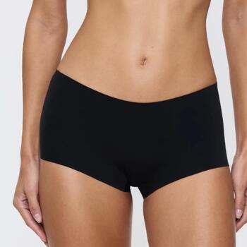 Triumph Smart Invisible Black Short