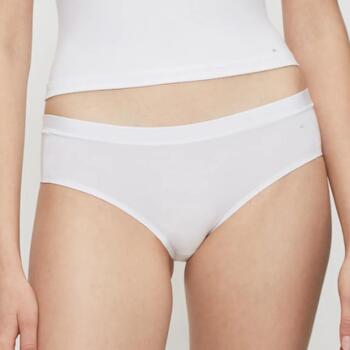 Triumph Smart Natural White Short