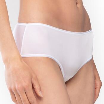 Mey Joan White Short