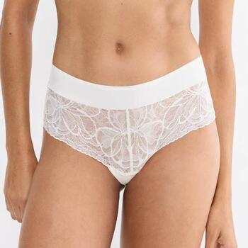 Triumph Body Make-Up Illusion Lace Off White Short