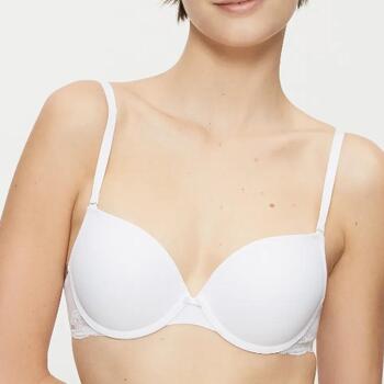 Triumph Lovely Micro White Padded Bra