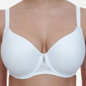 Chantelle Easy Support Very covering memory bra Wit