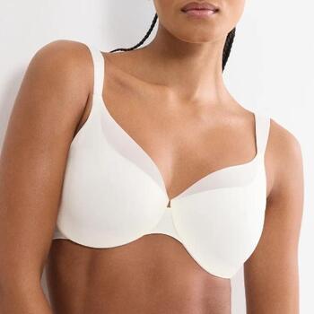 Triumph BMU Illusion Curve W01 Ecru White