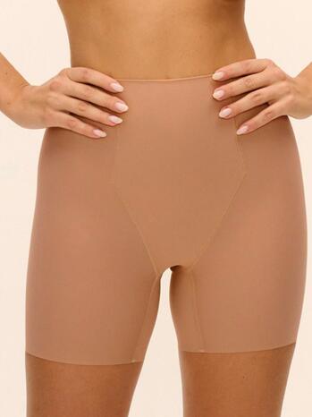 Wacoal Flawless Roebuck Shaping Short