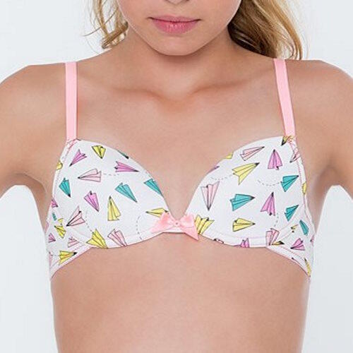 Girls underwear en swimwear for outletprizes at Dutch Designers Outlet.  Fast shipping.