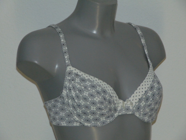Guy de France Melanie ivory non-padded bra
