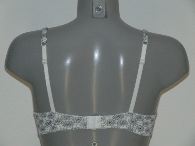 Guy de France Melanie ivory non-padded bra