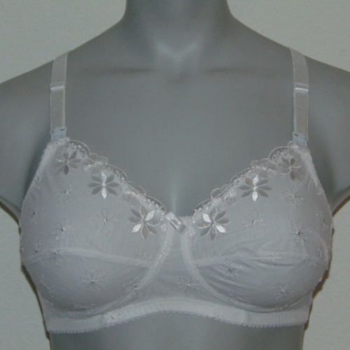 Elbrina Maternity white nursing bra