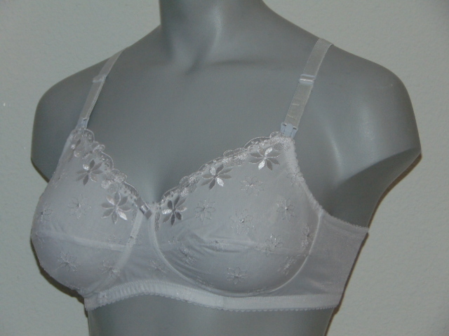 Elbrina Maternity white nursing bra