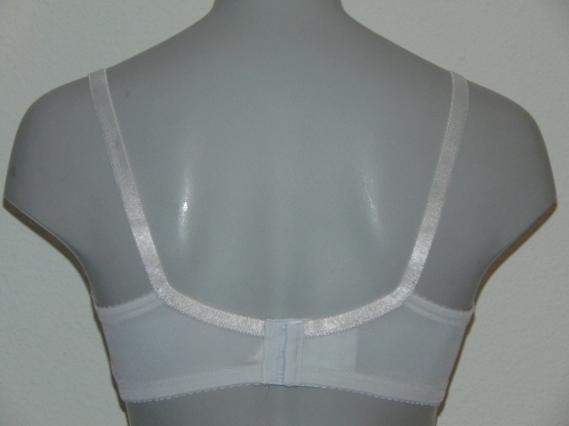 Elbrina Maternity white nursing bra