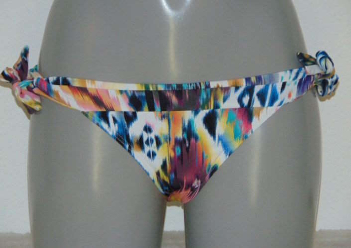 Royal Lounge Playa white bikini brief