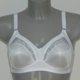 Elbrina Camelia white wireless bra