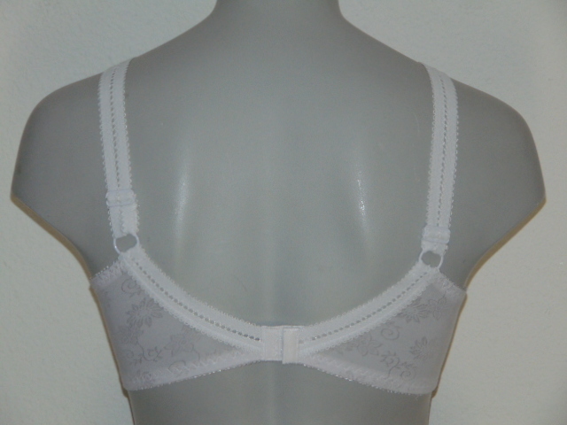 Elbrina Drishti white non-padded bra
