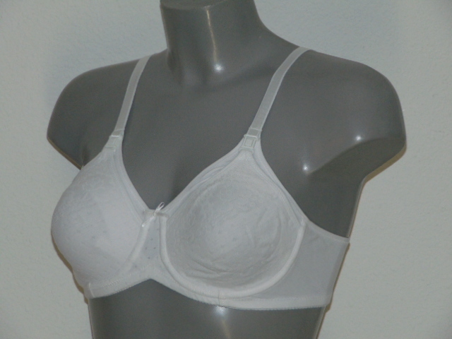 Elbrina Josy white nursing bra