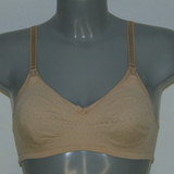 Elbrina Maria skin nursing bra