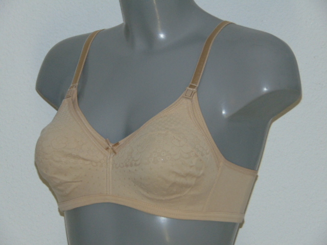 Elbrina Maria skin nursing bra