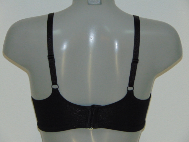 Elbrina Maria black nursing bra