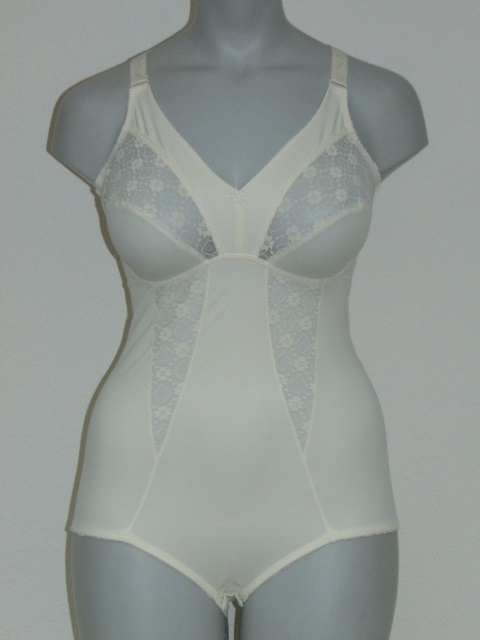 Naturana Amira ivory body