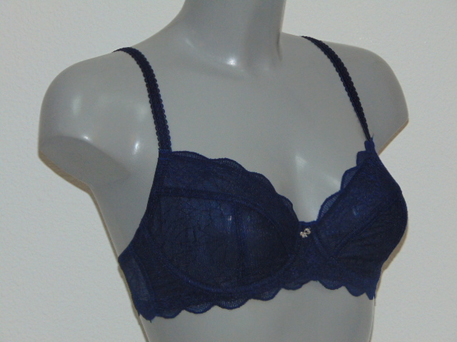Cybéle Embroidery navy blue non-padded bra