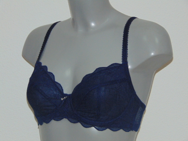Cybéle Embroidery navy blue non-padded bra