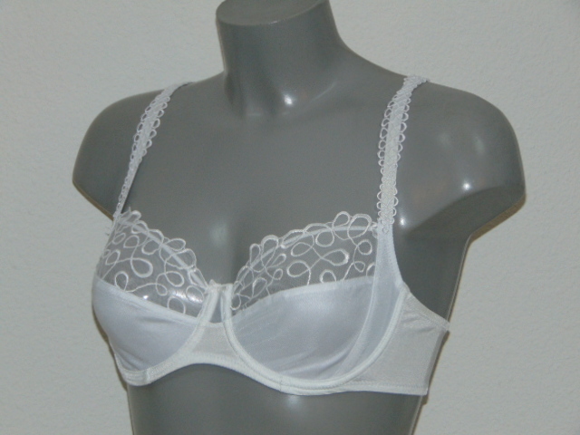Elbrina Curly white non-padded bra