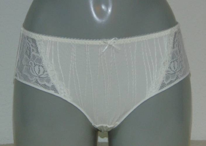 Missya Dorrit white short
