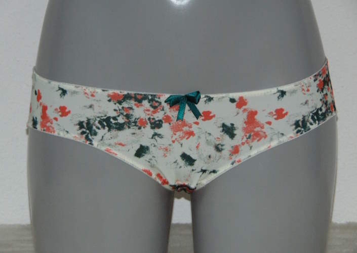 Cybéle Paint white short