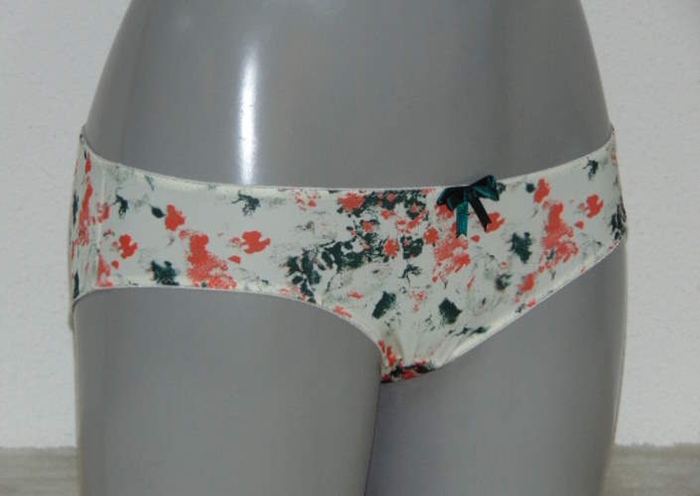 Cybéle Paint white short