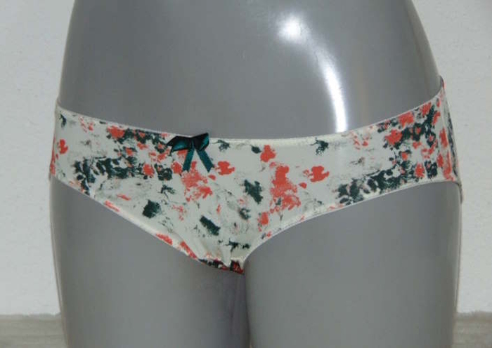 Cybéle Paint white short