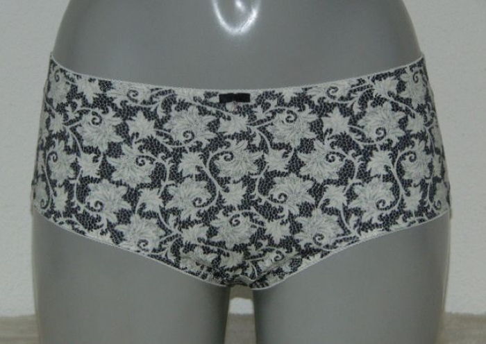 Eva Flaire white/print short