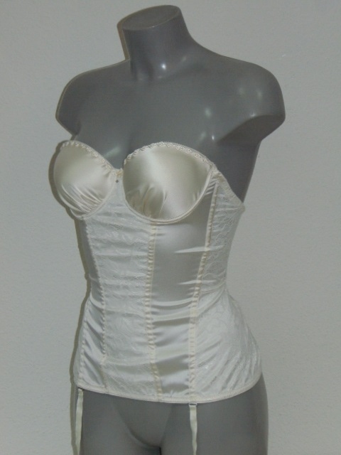 Eva Serena ivory body