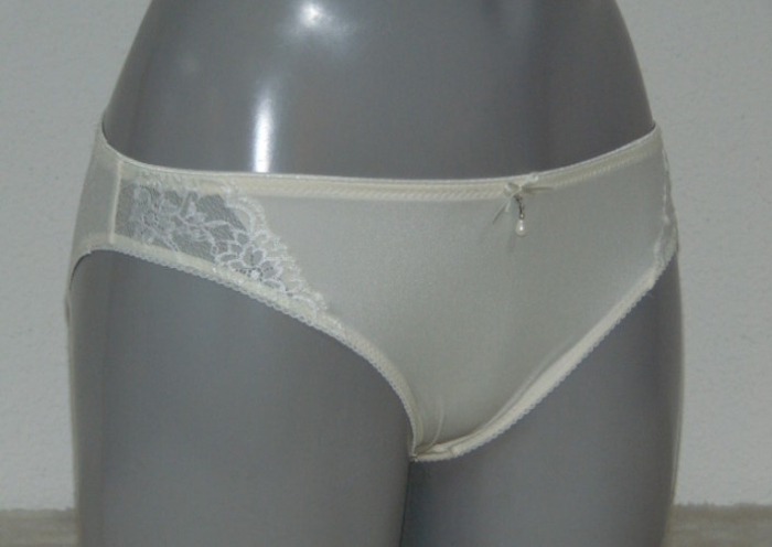 Eva Pearl ivory brief
