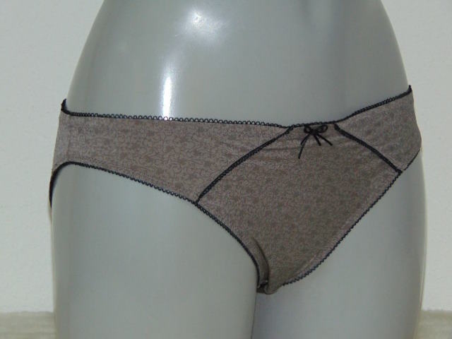 Eva Ashley mole grey brief