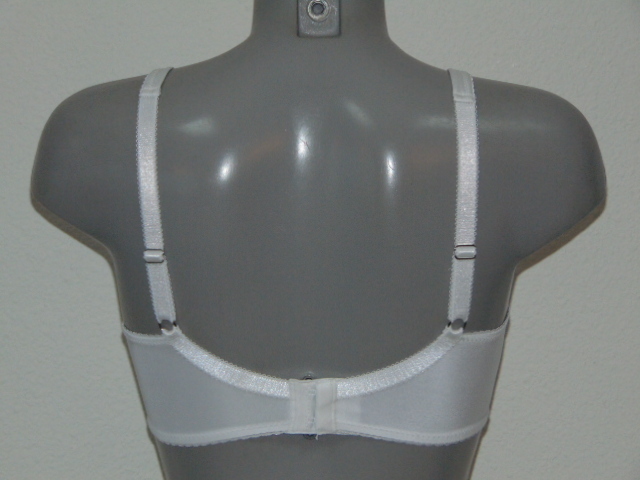 Eva Mary Ann white wireless bra