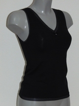 Eva Piazzo black singlet