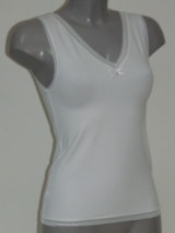 Eva Piazzo white singlet