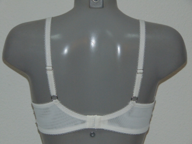 Eva Fleur white non-padded bra