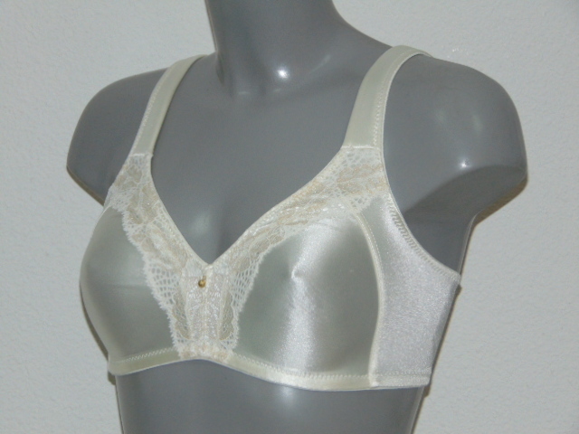 Eva Satin ivory wireless bra