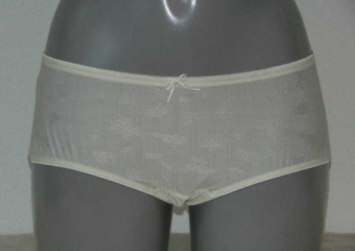 Eva Jaquard ivory short
