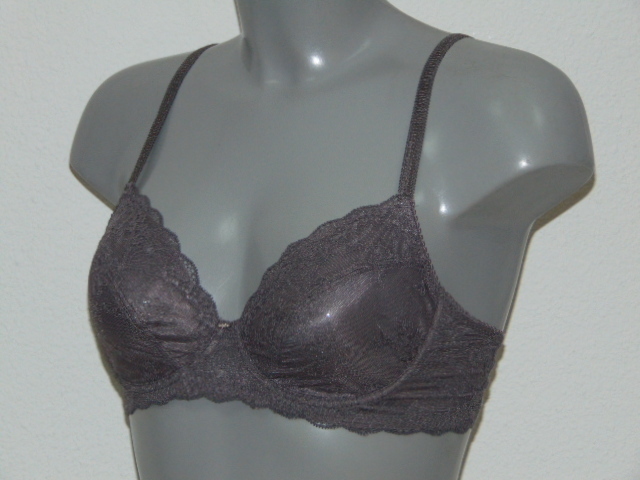 Eva Grace pink non-padded bra