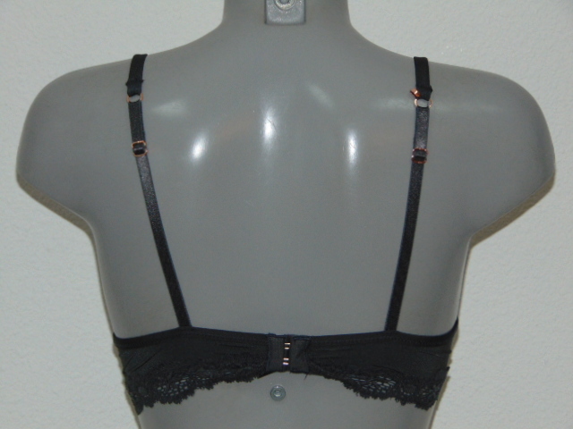 After Eden Lyonne grey wireless bra