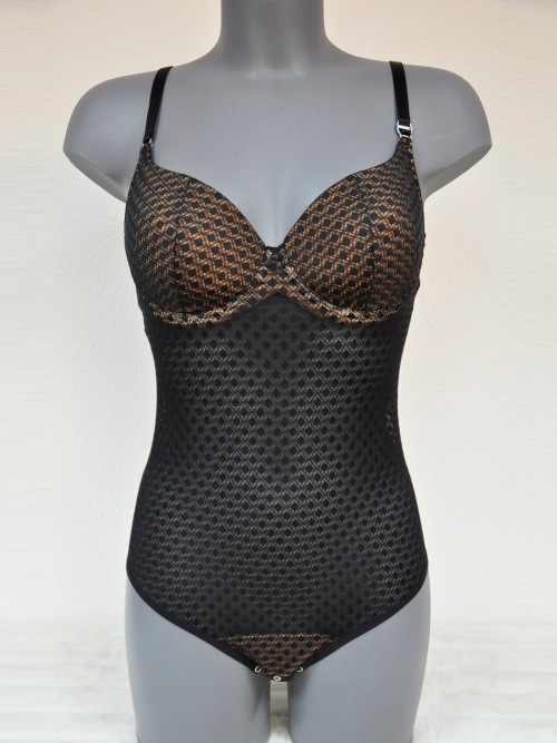 Eva Noir de Noir black body