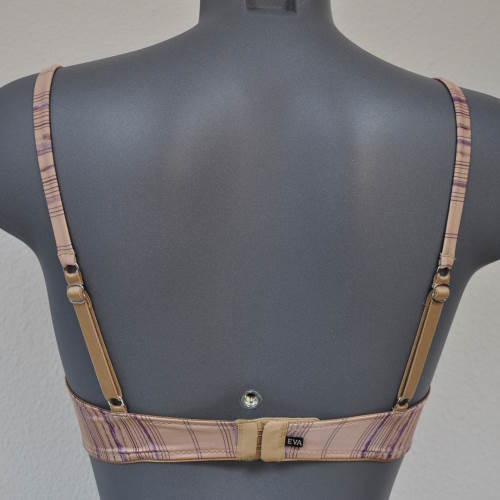 Eva Sharp and Chique peach wireless bra