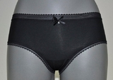 Eva Sybille black short