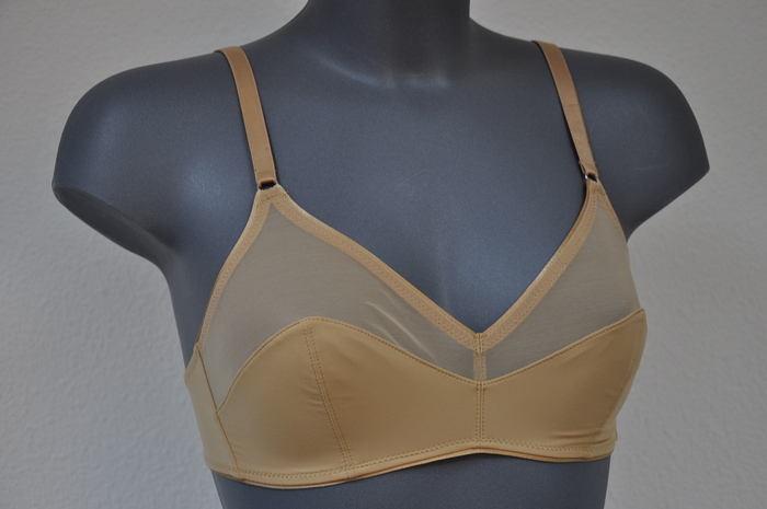 Eva Feminale skin wireless bra